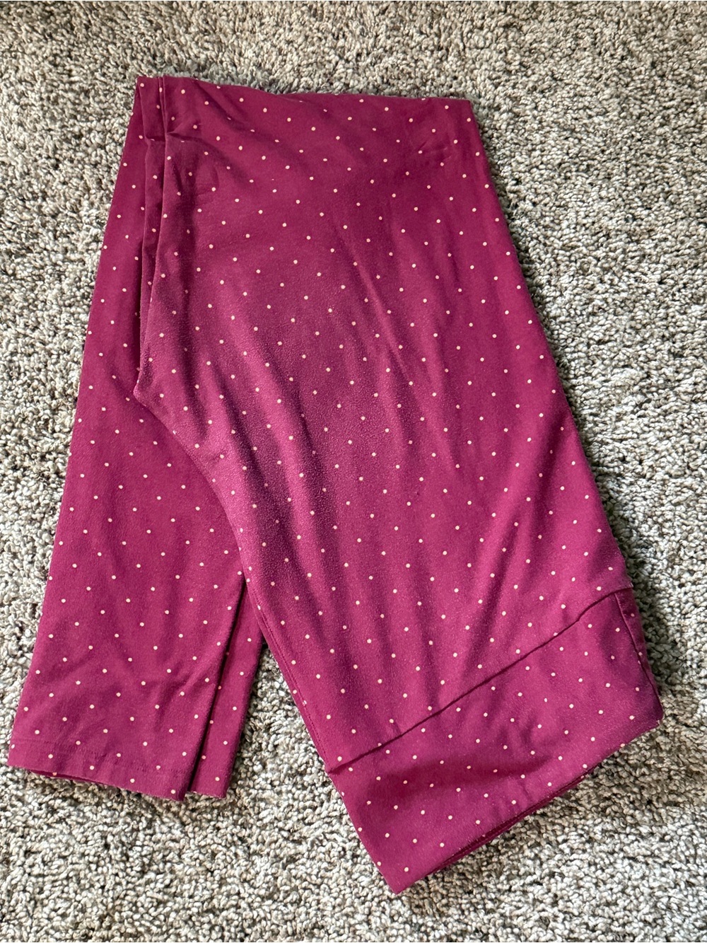 LuLaRoe Polka Dot Maroon Leggings